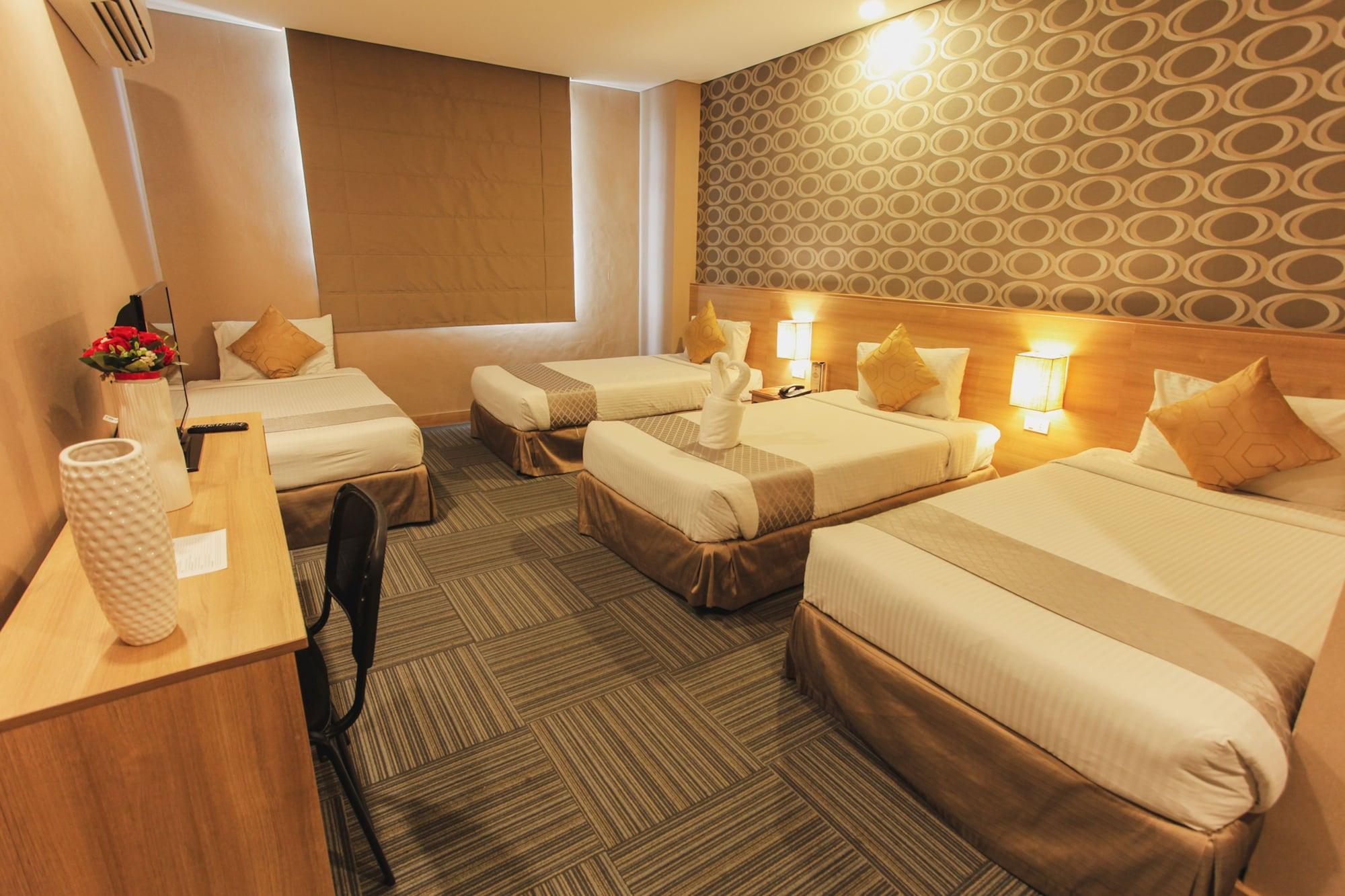Madison 101 Hotel + Tower Кесон-Сити Экстерьер фото